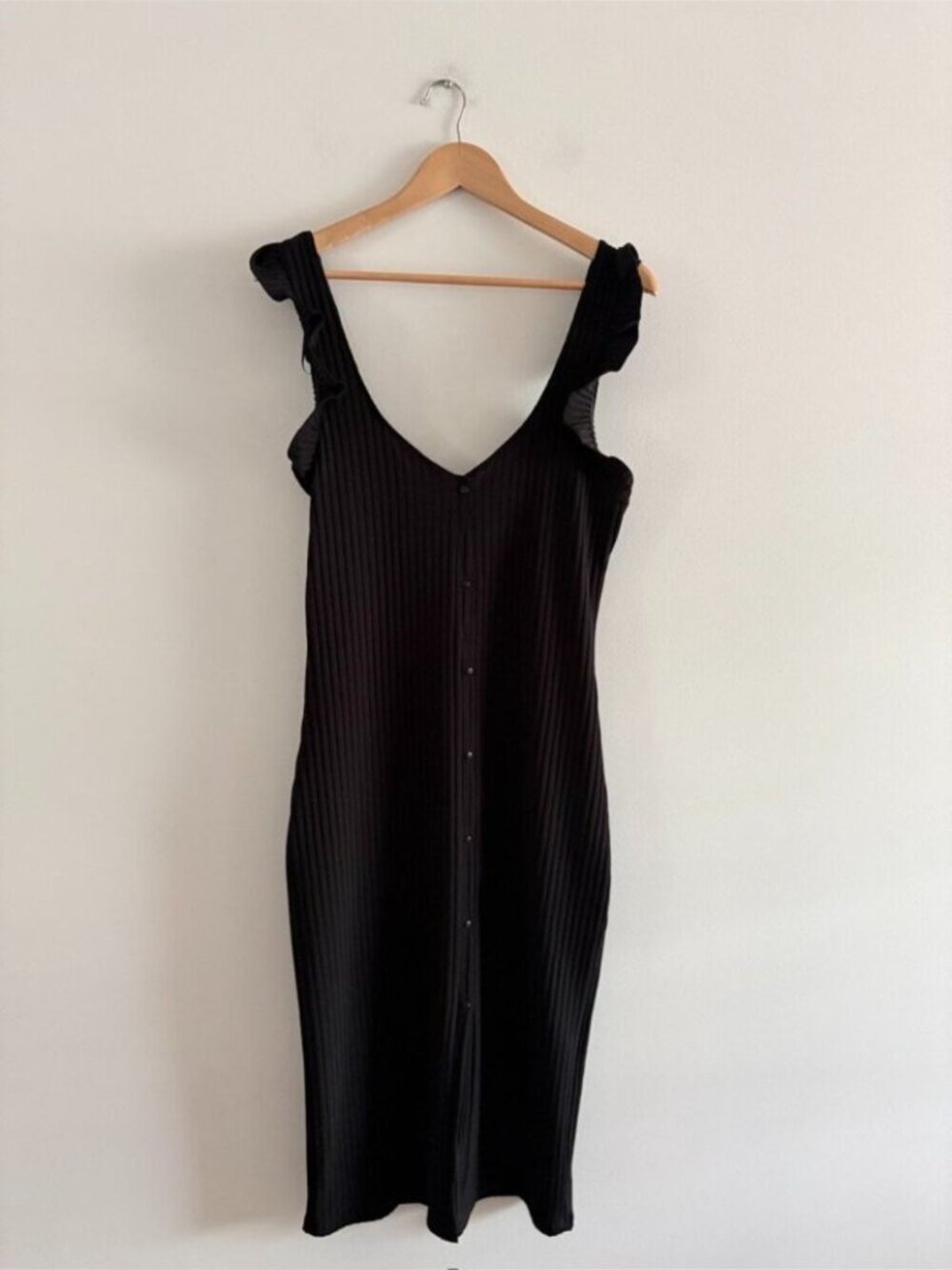 Zara Button Front Ribbed Sheath Midi Dress Black Sleeveless Ruffles Size Large - Picture 4 of 7